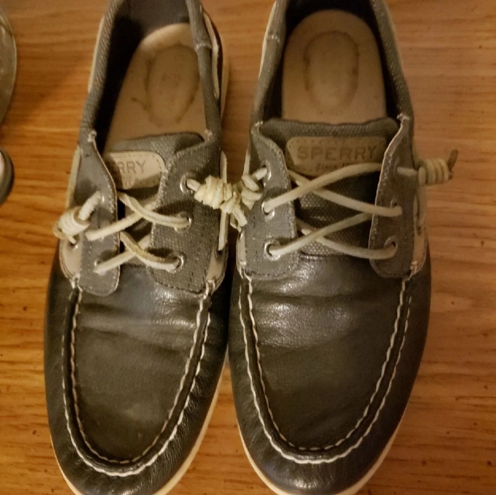 Sperry boat shoe